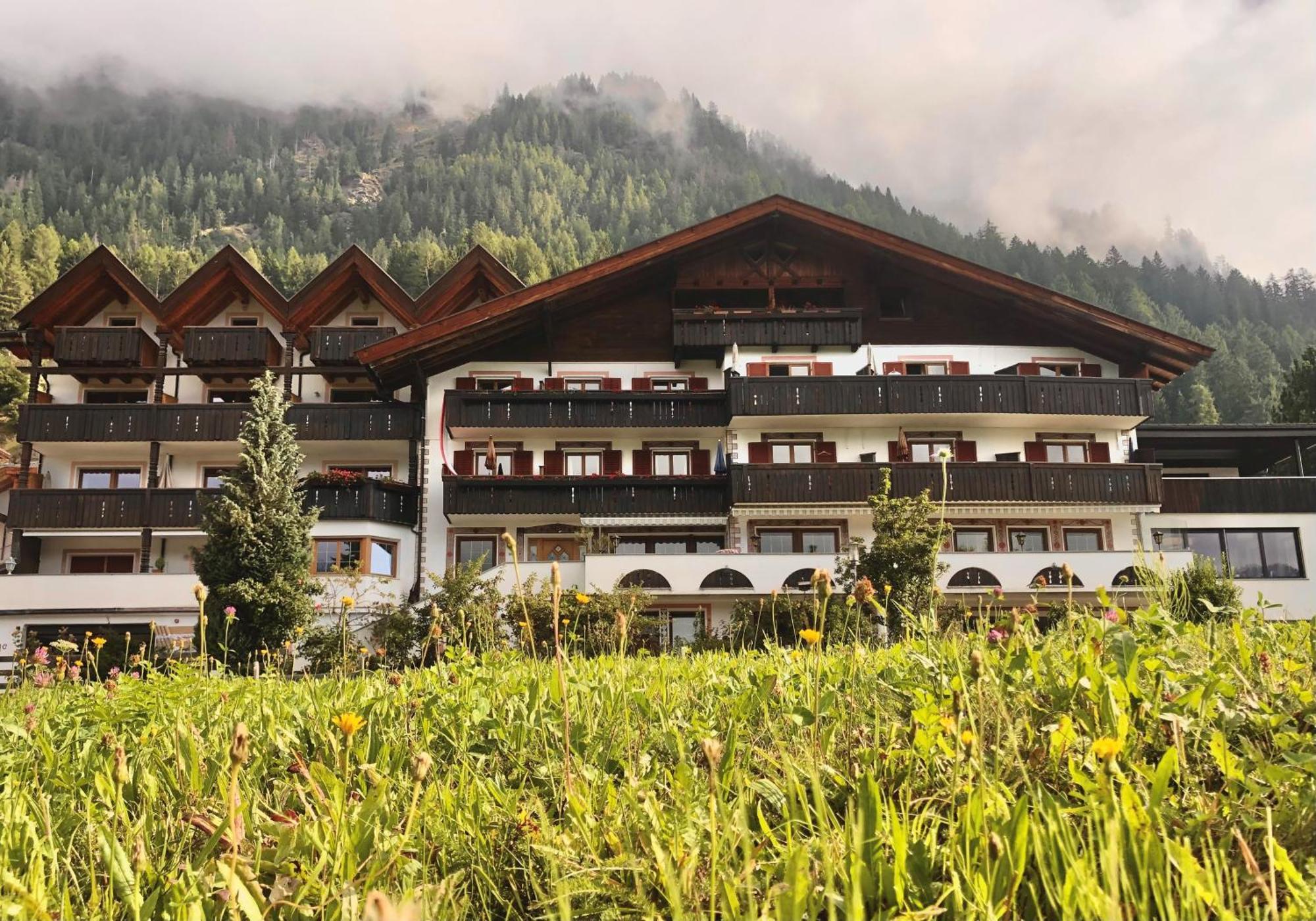 Hotel Alpenland 摩梭 外观 照片