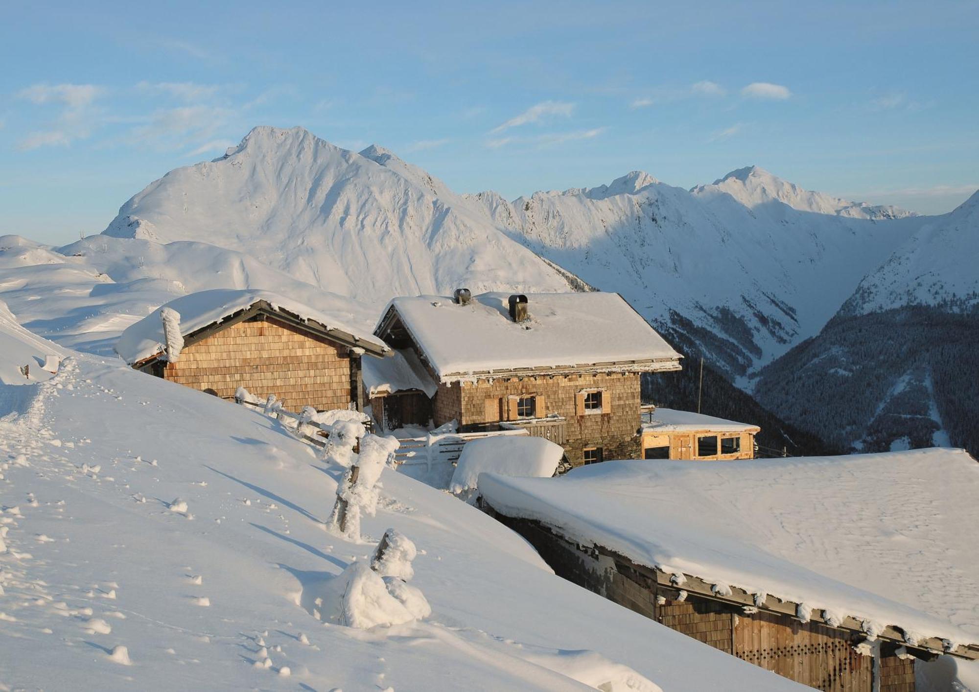 Hotel Alpenland 摩梭 外观 照片