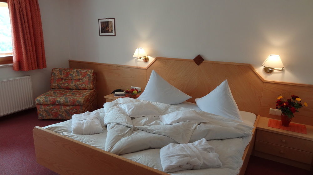 Hotel Alpenland 摩梭 外观 照片