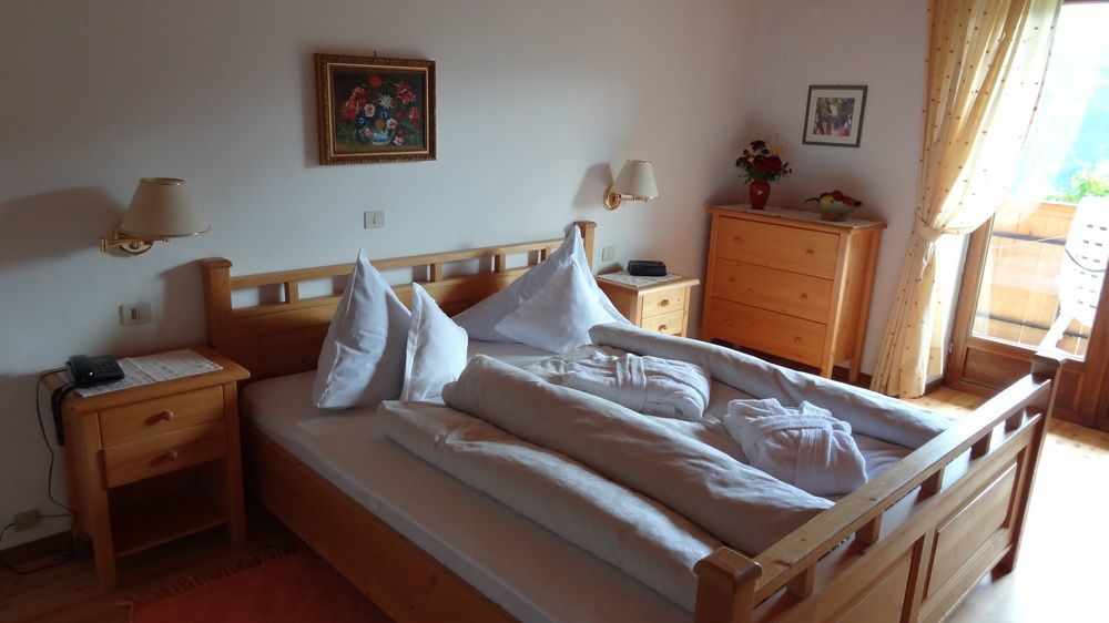 Hotel Alpenland 摩梭 外观 照片